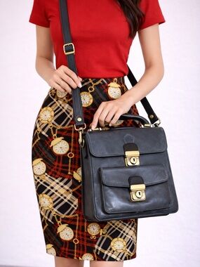 Vintage Italy messenger genuine leather bag structured crossbody bag gold clasp